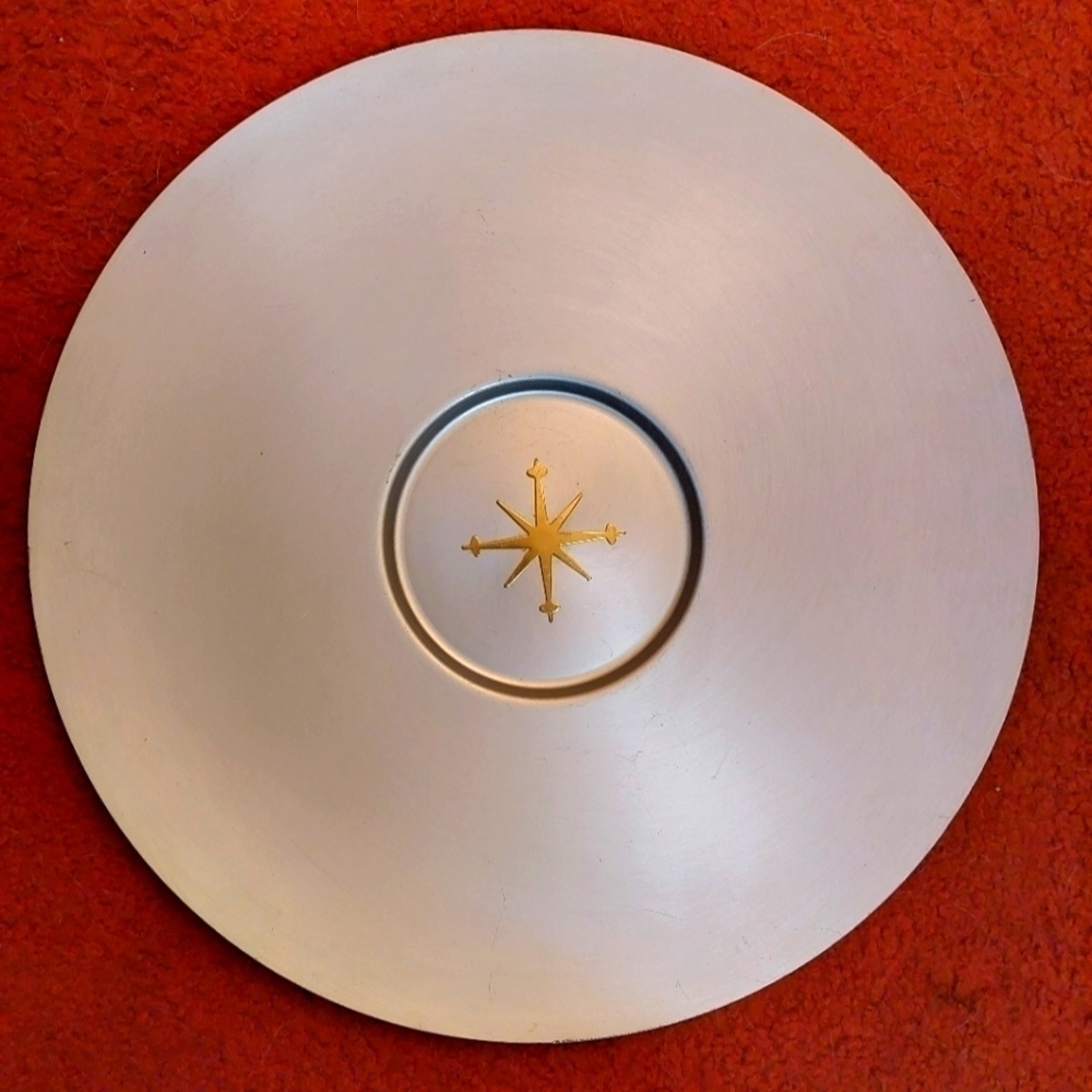 Vintage* 50s Mirro Medallion 17” Starburst Aluminum Round Serving Tray